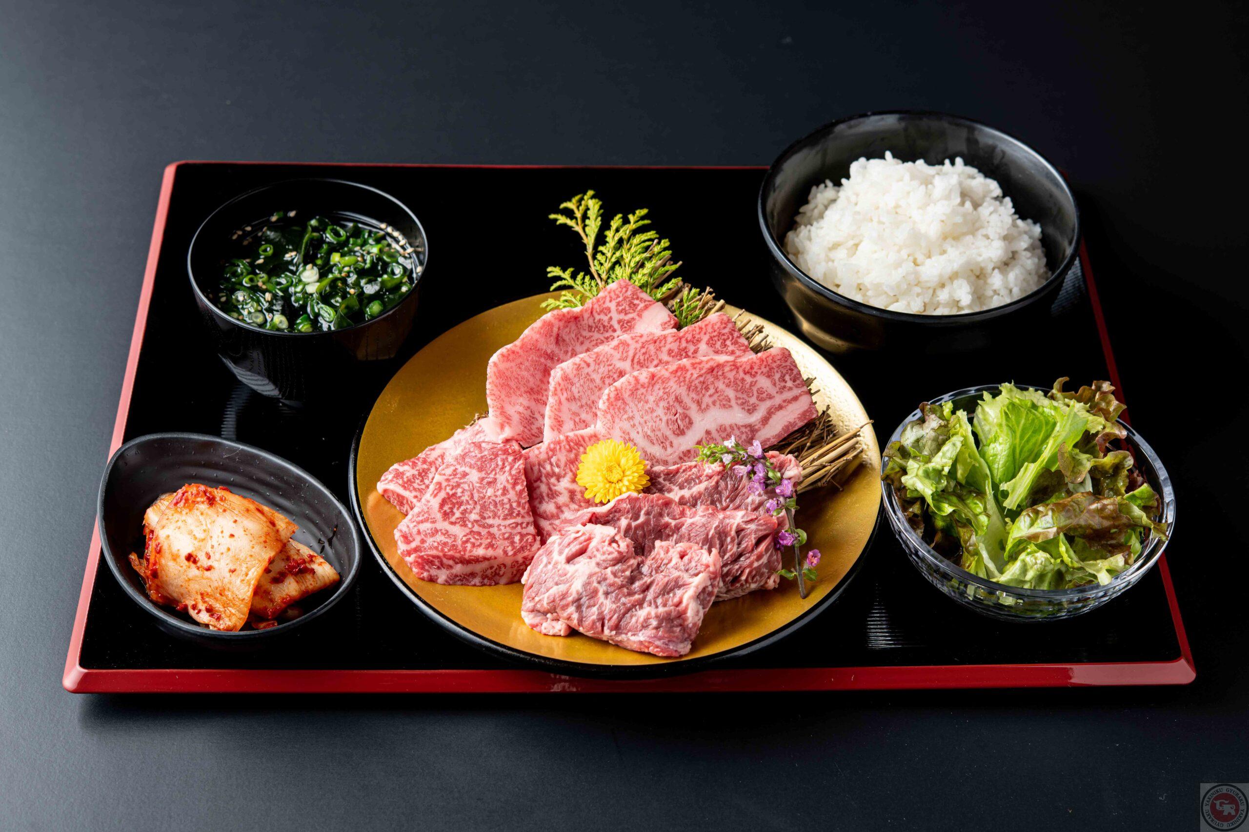 問屋直送の焼肉屋 解体して翌日には届くから旨味抜群 牛楽 箕面店 焼肉 問屋直送