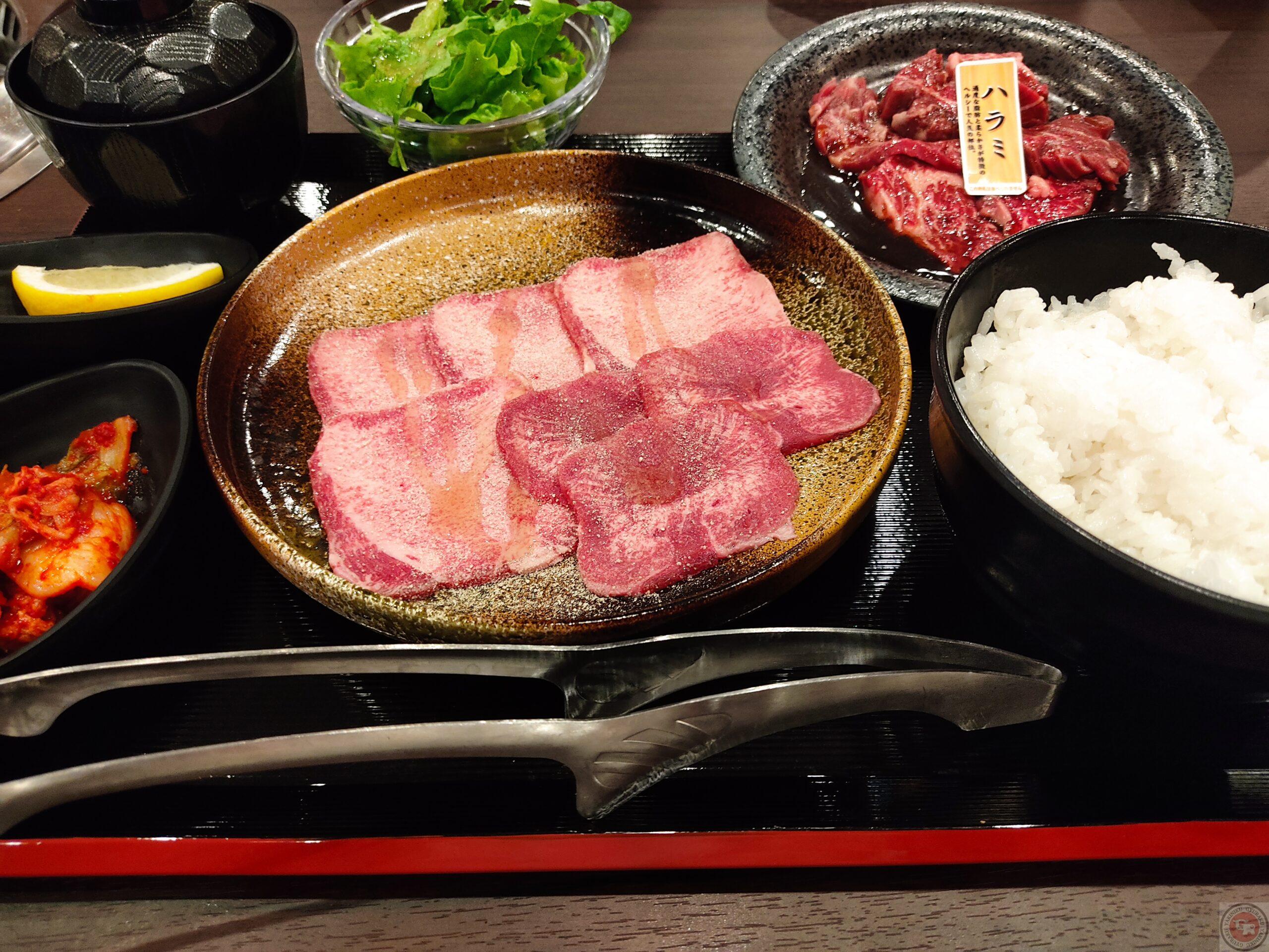 問屋直送の焼肉屋 解体して翌日には届くから旨味抜群 牛楽 箕面店 焼肉 問屋直送