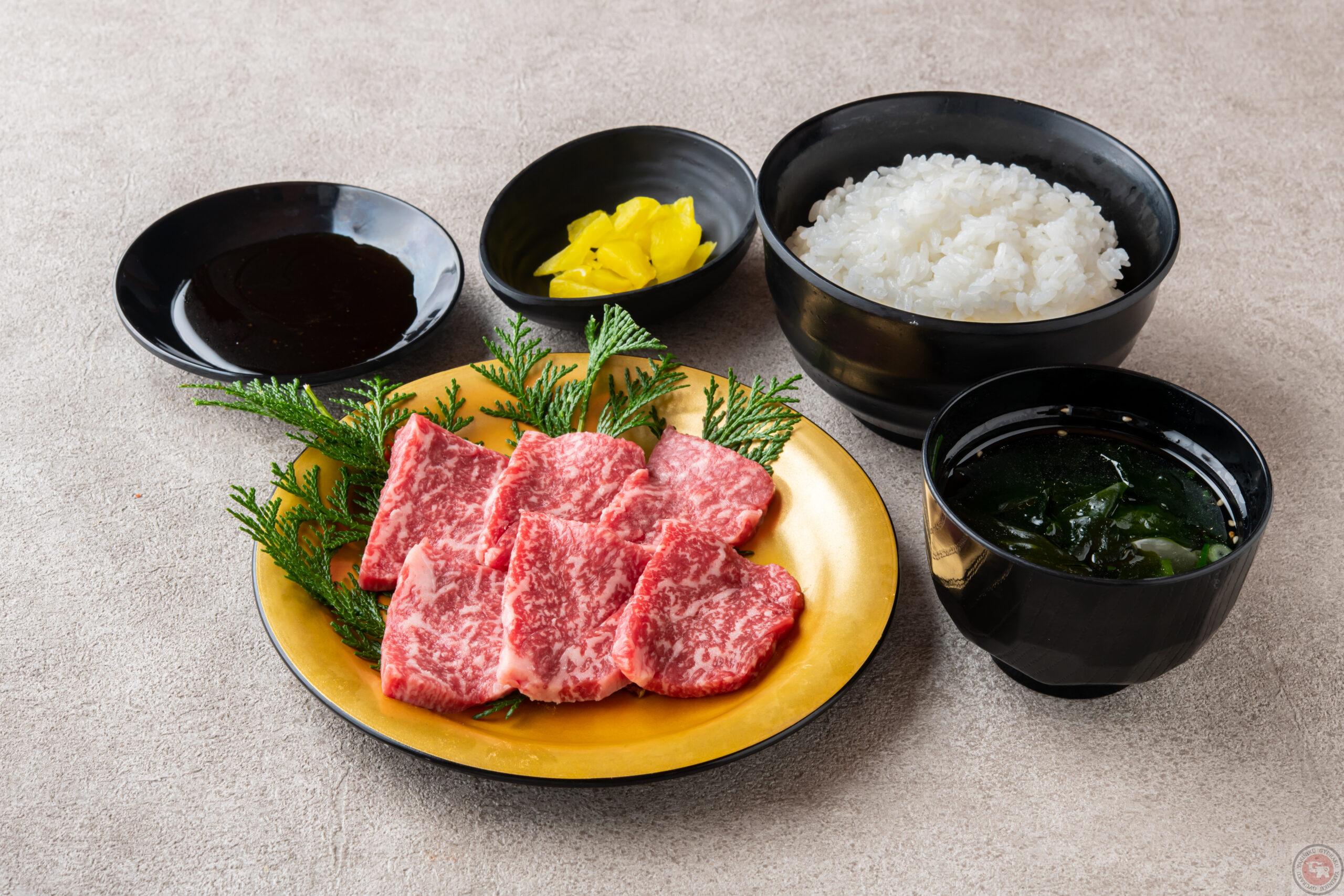 国産牛特上ロースランチ 税込1 639円 牛楽 箕面店 焼肉 問屋直送